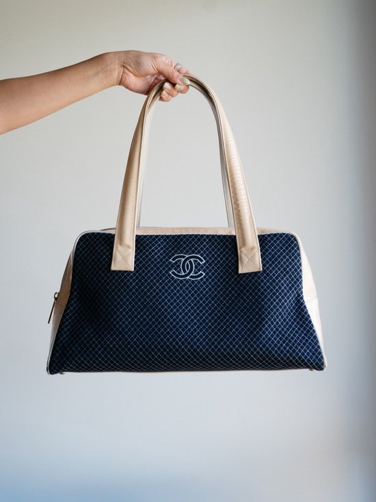 Handbags - Chanel bowling bag